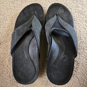 Black and Gray Women's Sandals